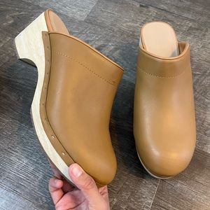 Loft Leather Mule Clogs Camel sz 8.5